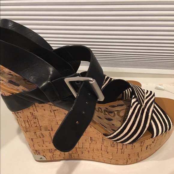 Sam Edelman size 11 wedge zebra stripe shoe - Picture 3 of 6